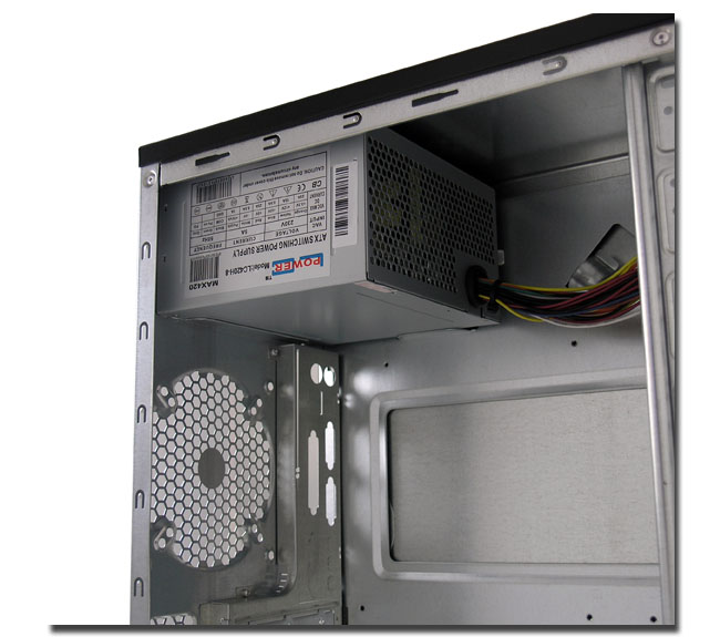 Innenansicht links oben von PC-Gehäuse 649B
