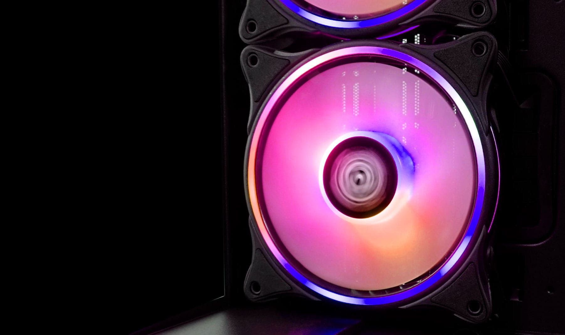 Gaming 700B feature bild lufter 3