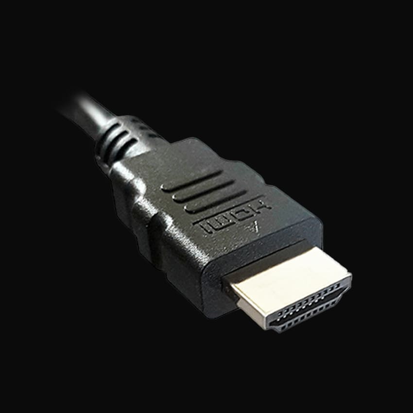 HDMI Anschluss des LC-C-HDMI-2M-1 Monitorkabels vor einem dunklen Hintergrund.