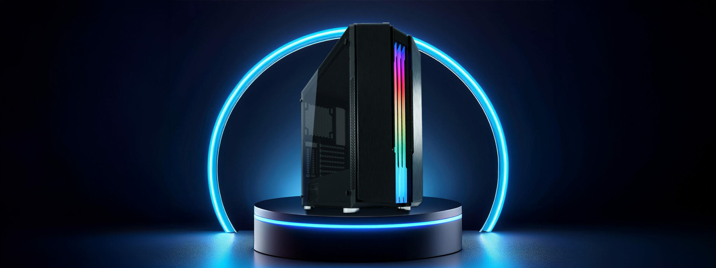 Hero Image des ATX Gaming-Gehäuses 702B Skyscraper_X, das auf einem schwarzen Podest mit blauem Licht steht. Hinter dem Gehäuse ist ein Kreis, der blau leuchtet.