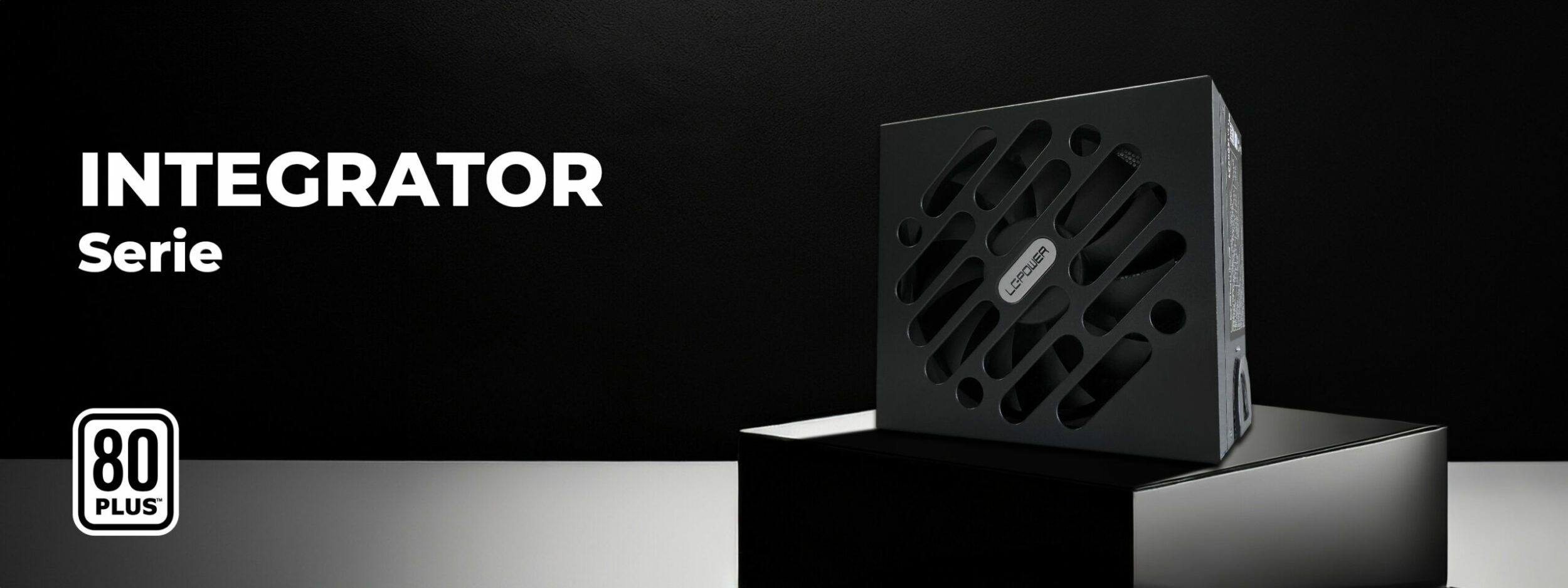 Hero Bild Netzteil Integrator Standard Serie scaled