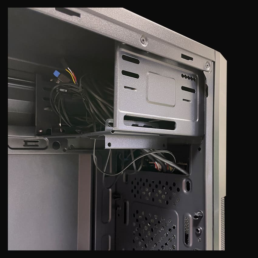 2004MB-V3_Detail_4_72_web_s