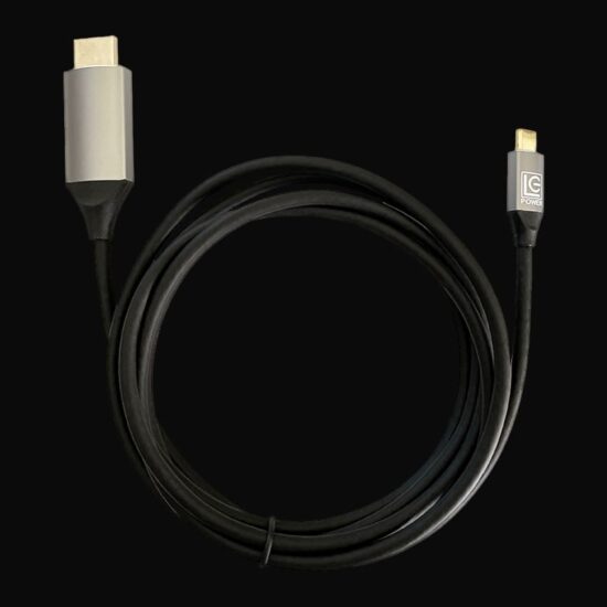 LC-C-C-HDMI-2M Monitorkabel vor einem dunklen Hintergrund.